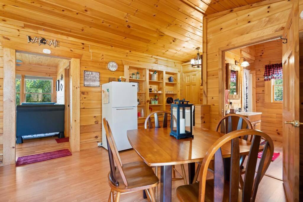 Dream Weaver Cabin Villa Candler Exterior photo
