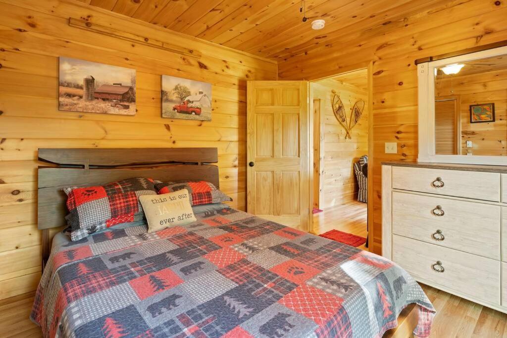 Dream Weaver Cabin Villa Candler Exterior photo