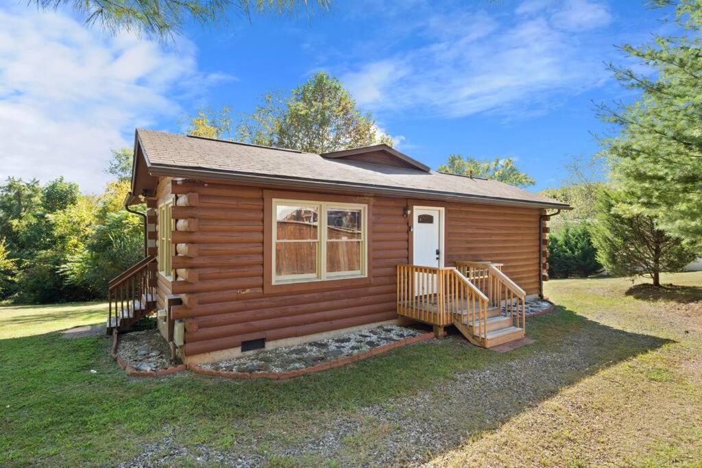 Dream Weaver Cabin Villa Candler Exterior photo